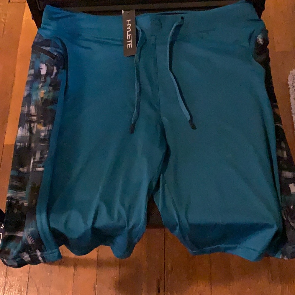 Hylete Shorts —> Below the Knee